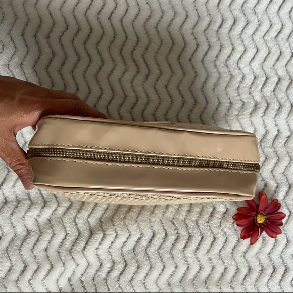 VERSACE Parfums Beige Makeup Cosmetics Bag - Picture 10 of 14